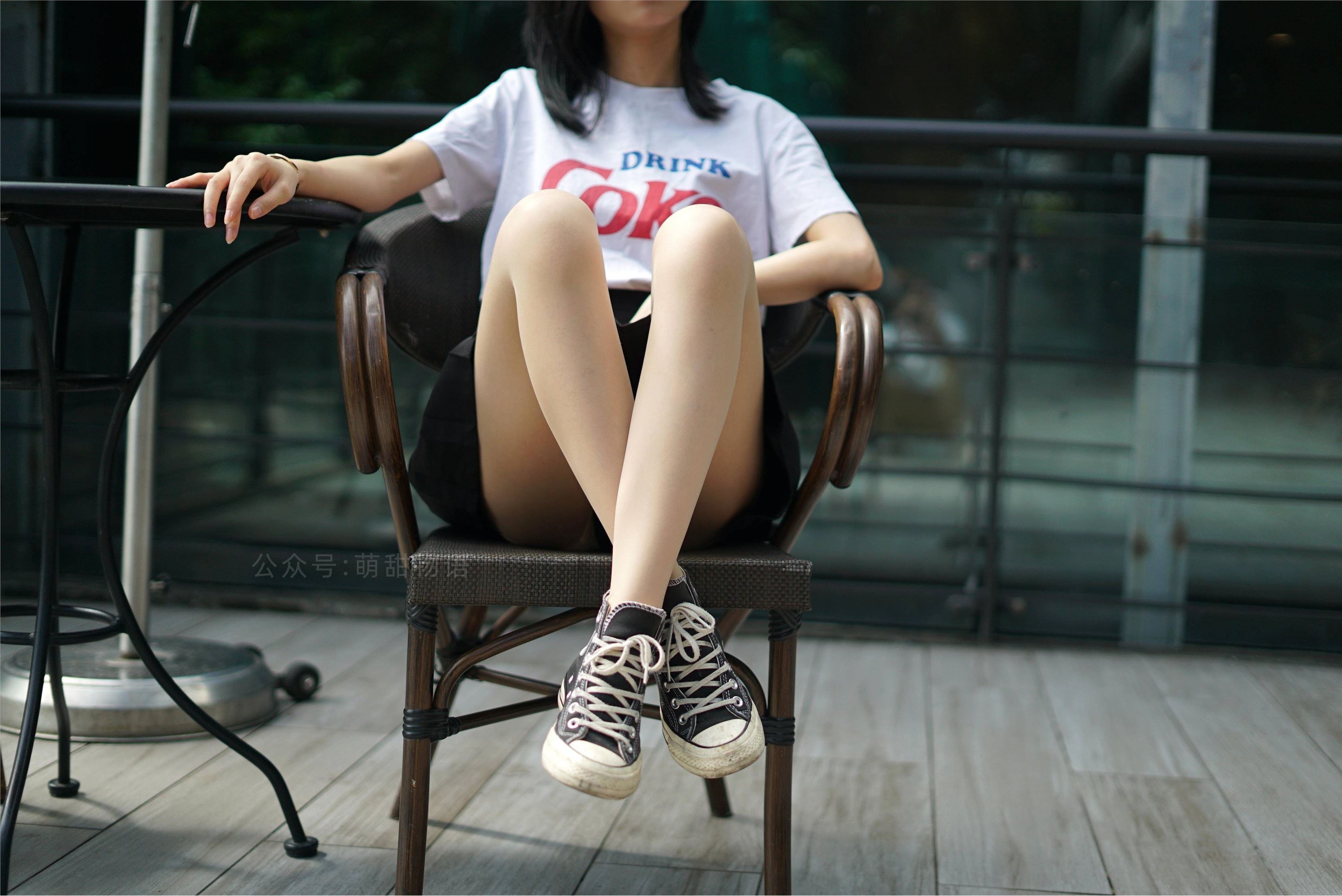 萌甜物语 XM107《清纯百褶裙-腿腿》